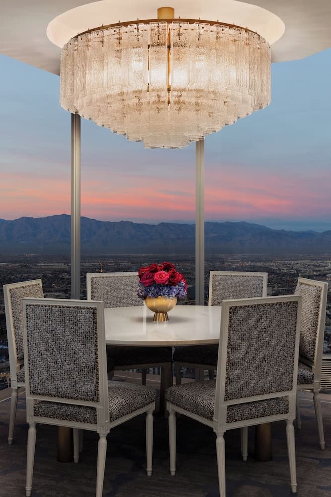 Fontainebleau Las Vegas, MICHELIN Key Award Hotel