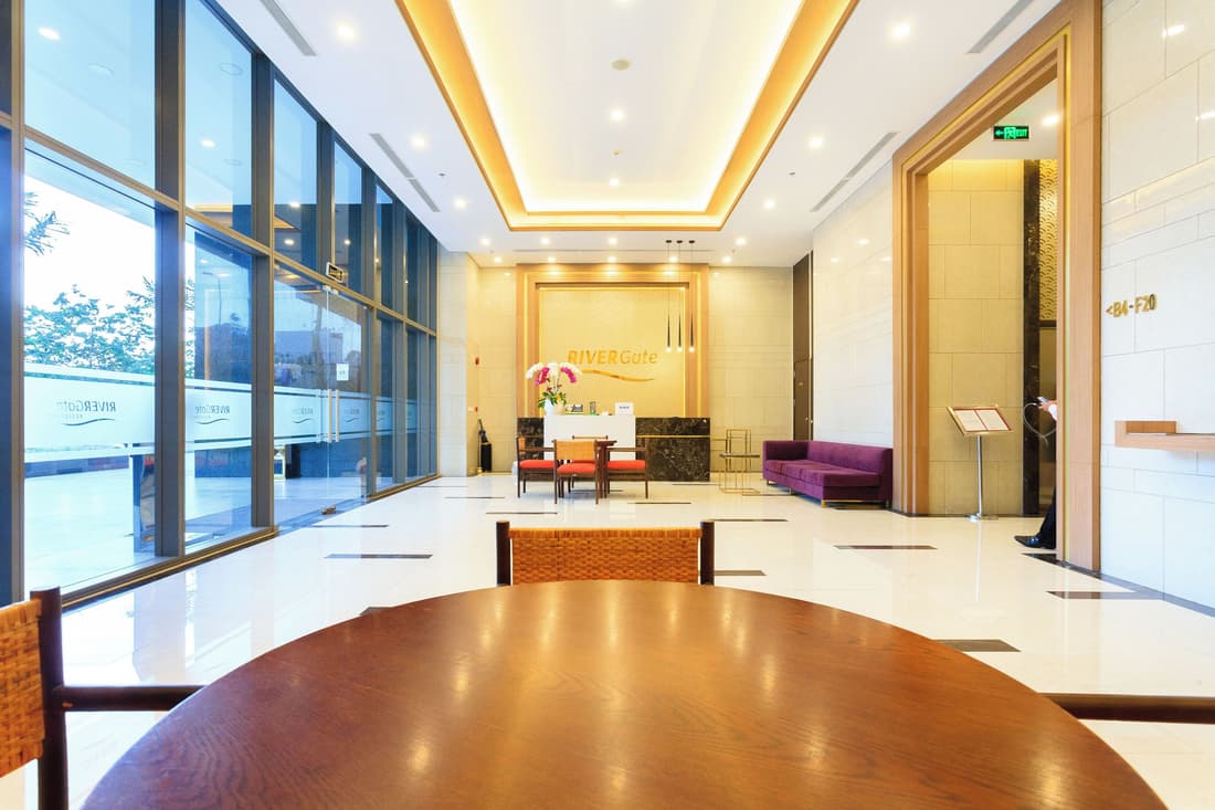 REM Rivergate Garden Pool Signature Apartments