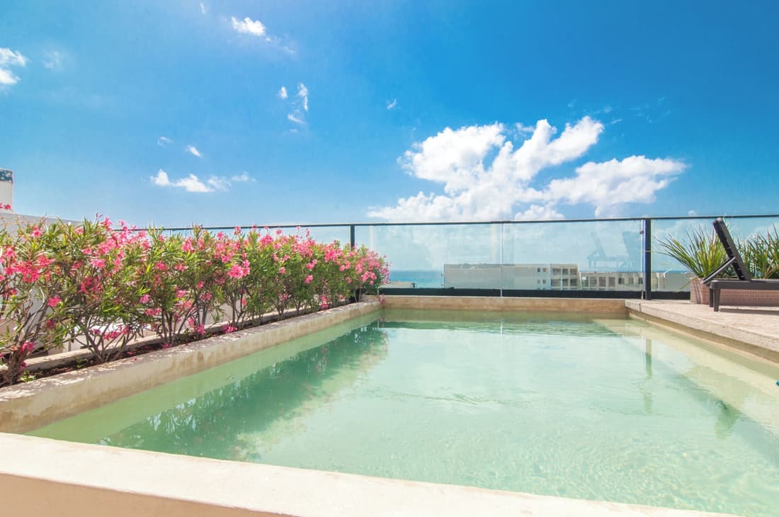 Kuxtal 3 Bedroom Downtown Apartment