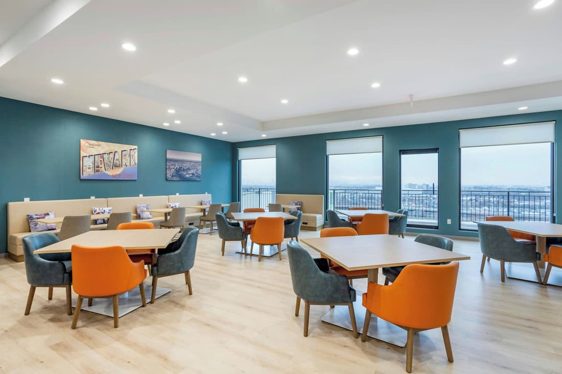Four Points by Sheraton Newark Airport