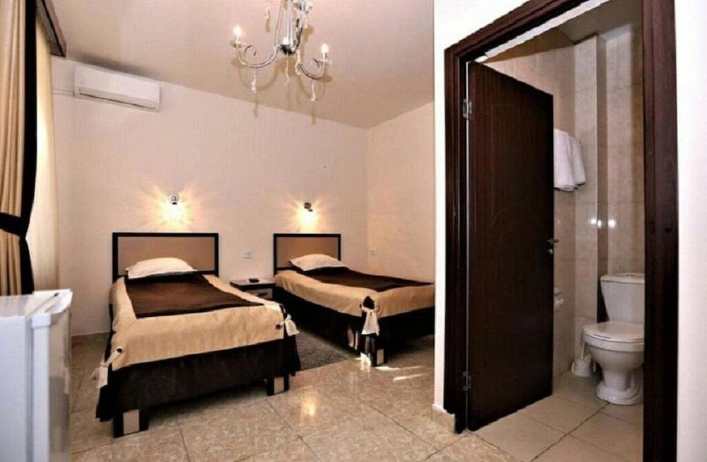 Comfort House Hotel