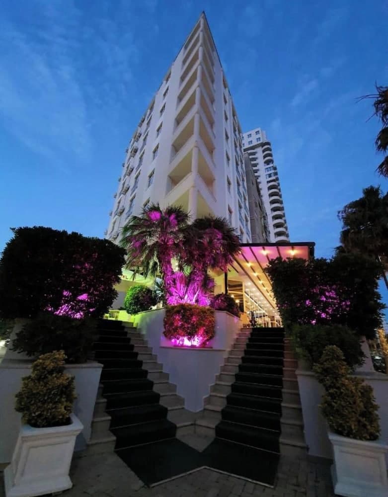 Hotel Arvi 4*