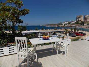 Sunset Suites