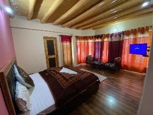 Zaltak Guest House