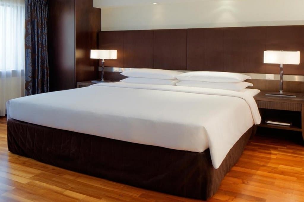 Hyatt Regency Dubai & The Galleria Residence