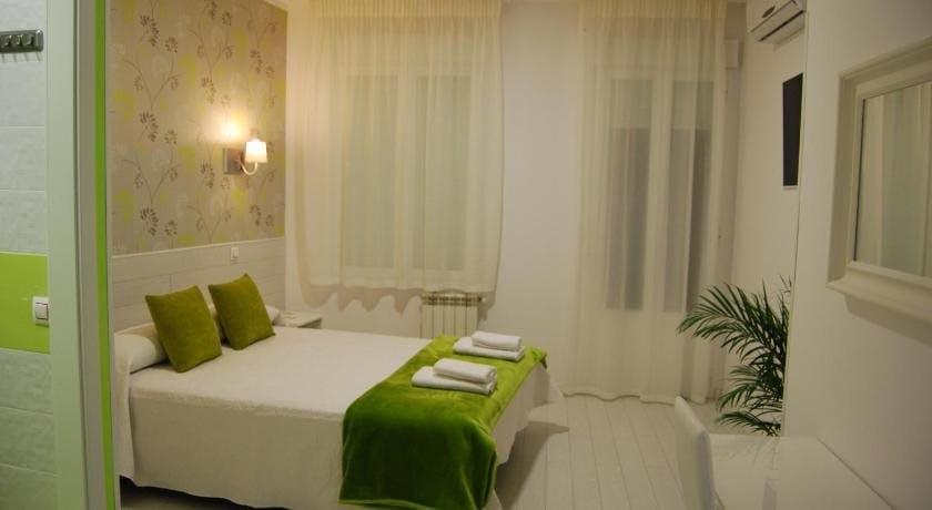 Hostal Petite Maman