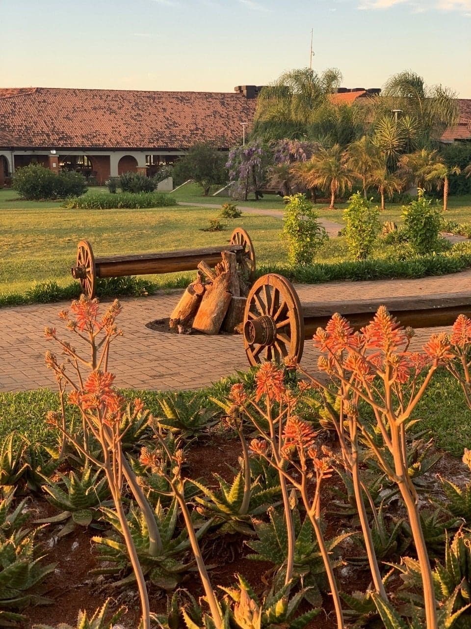 Tenonde Park Hotel
