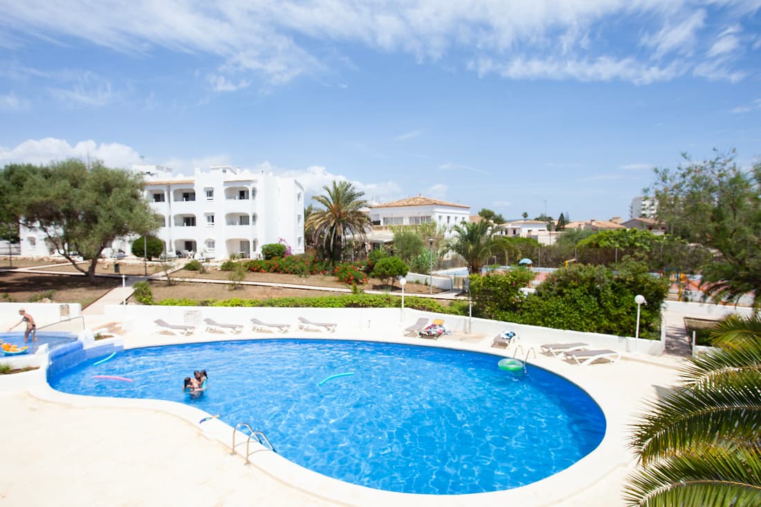 APARTAMENTOS EUROPA