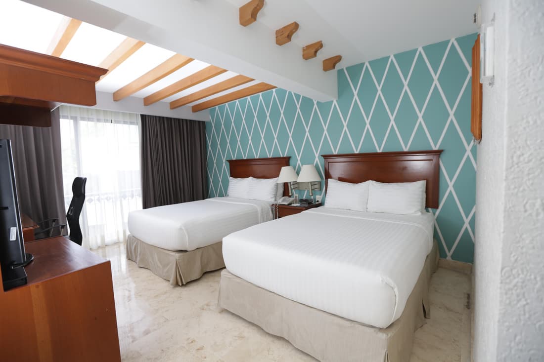 Hotel Continental Caribe Bay