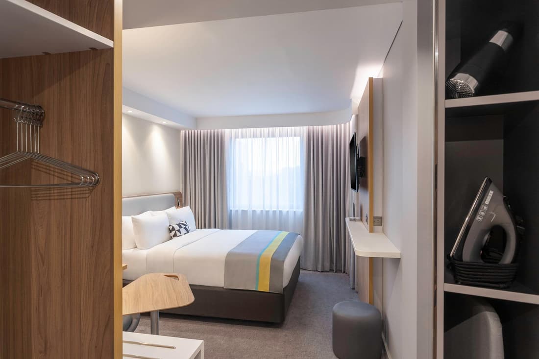 Holiday Inn Express Hotel Dublin Airport