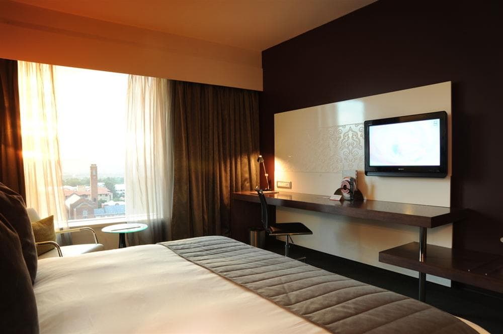 Southern Sun Rosebank