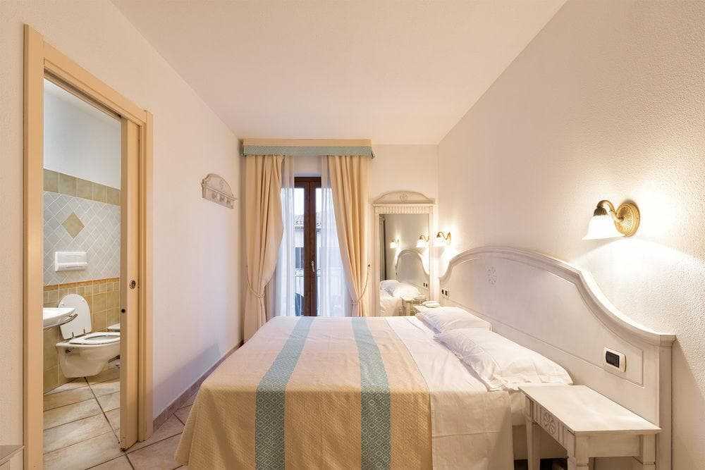 Hotel Castello Di Tavolara