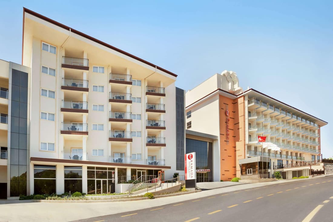 Ramada Hotel & Suites By Wyndham Kusadasi