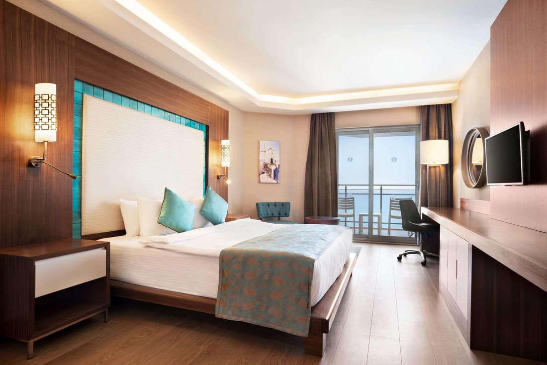 Ramada Hotel & Suites By Wyndham Kusadasi