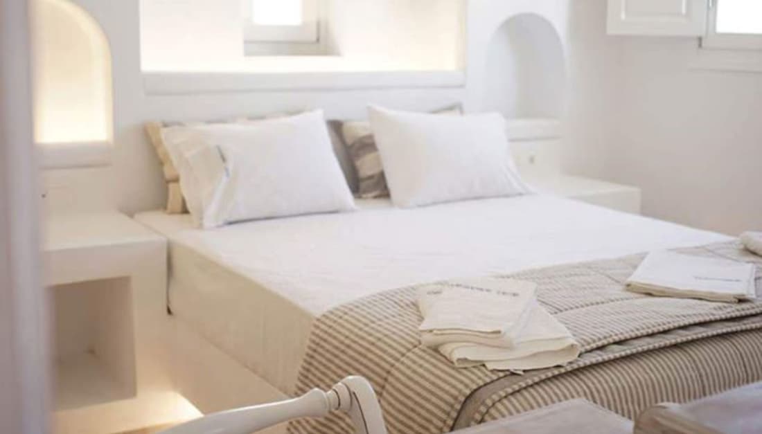 Paraporti Hotel