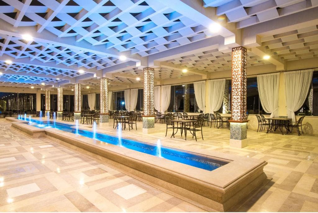GRAVITY Hotel & Aqua Park Sahl Hasheesh