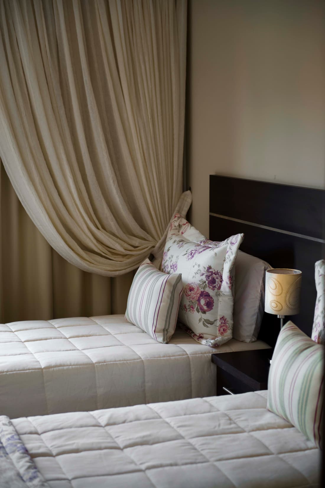 Arami Hotel & Lodge