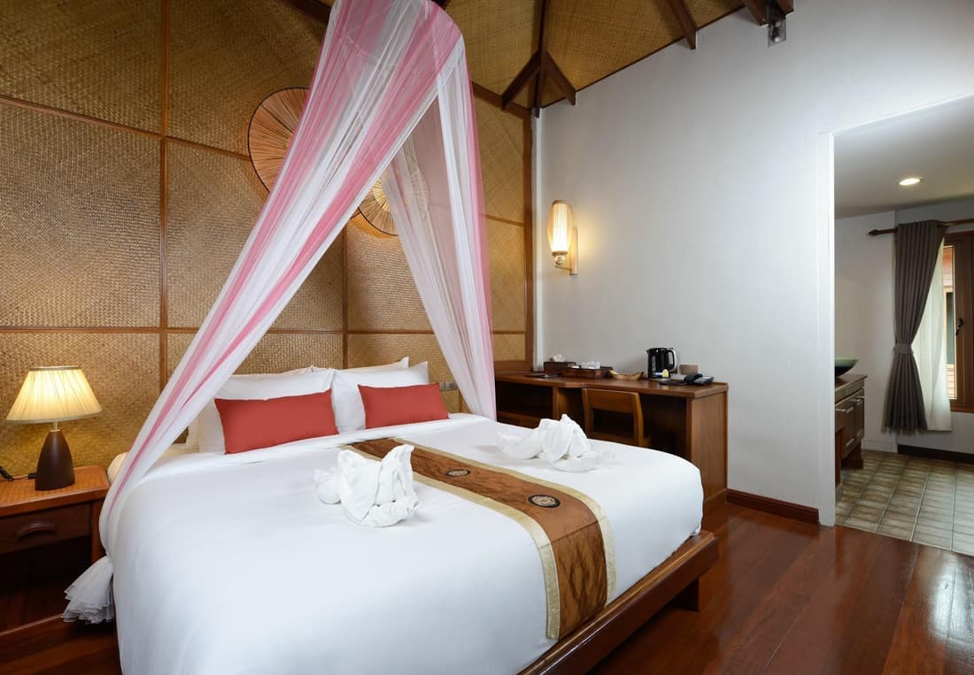 Pingchan Koh Phangan Beachfront Resort