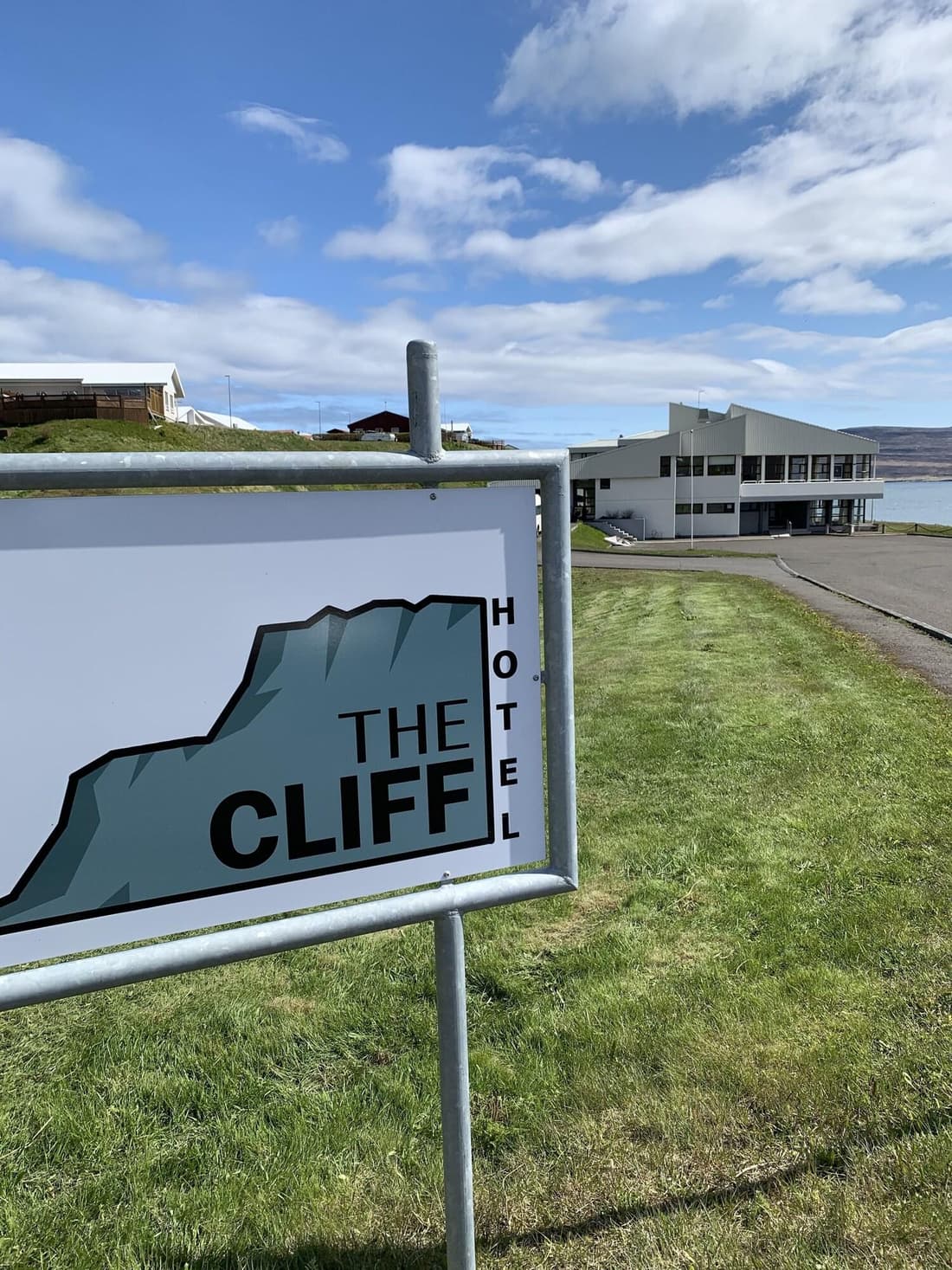 The Cliff Hotel