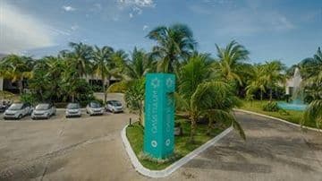 SUNSCAPE AKUMAL BEACH RESORT & SPA