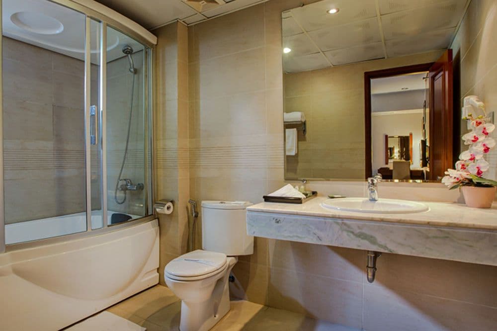 EMERALD HOTEL HANOI