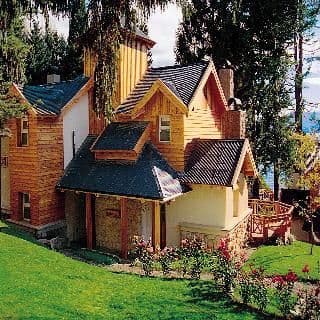 VILLA HUINID LODGE