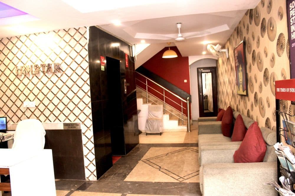 HOTEL UNISTAR