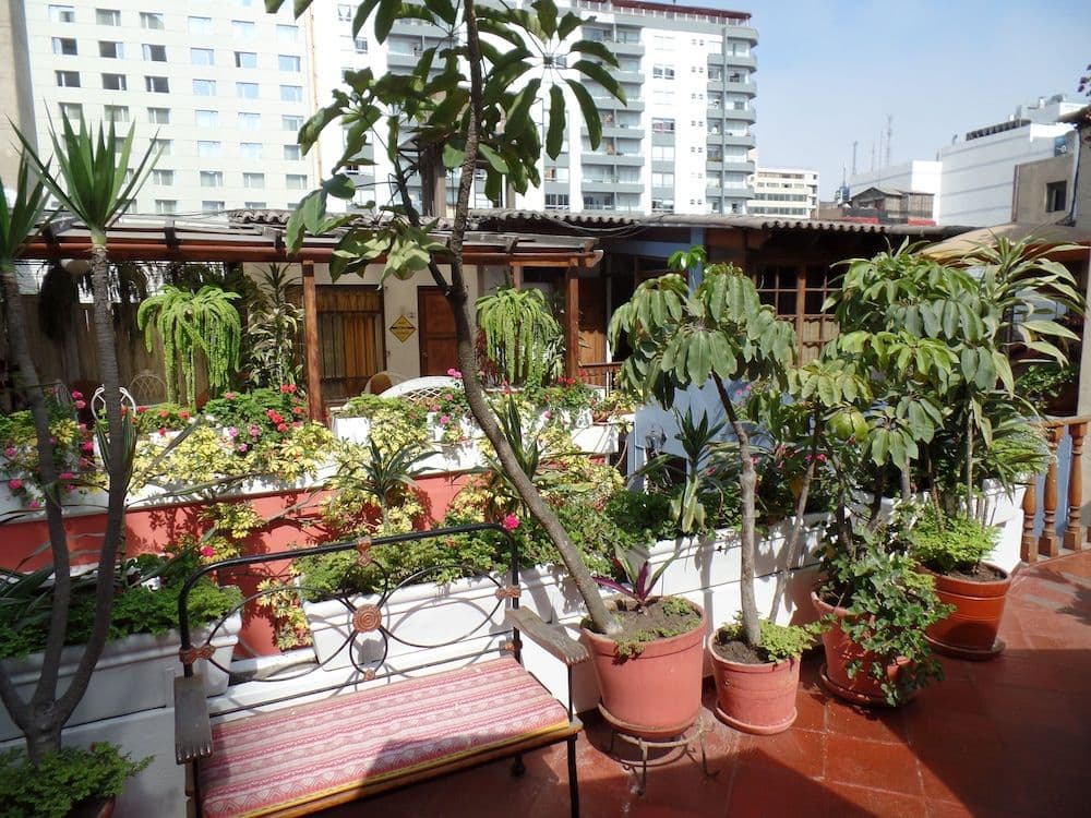 HOSTAL EL PATIO B&B