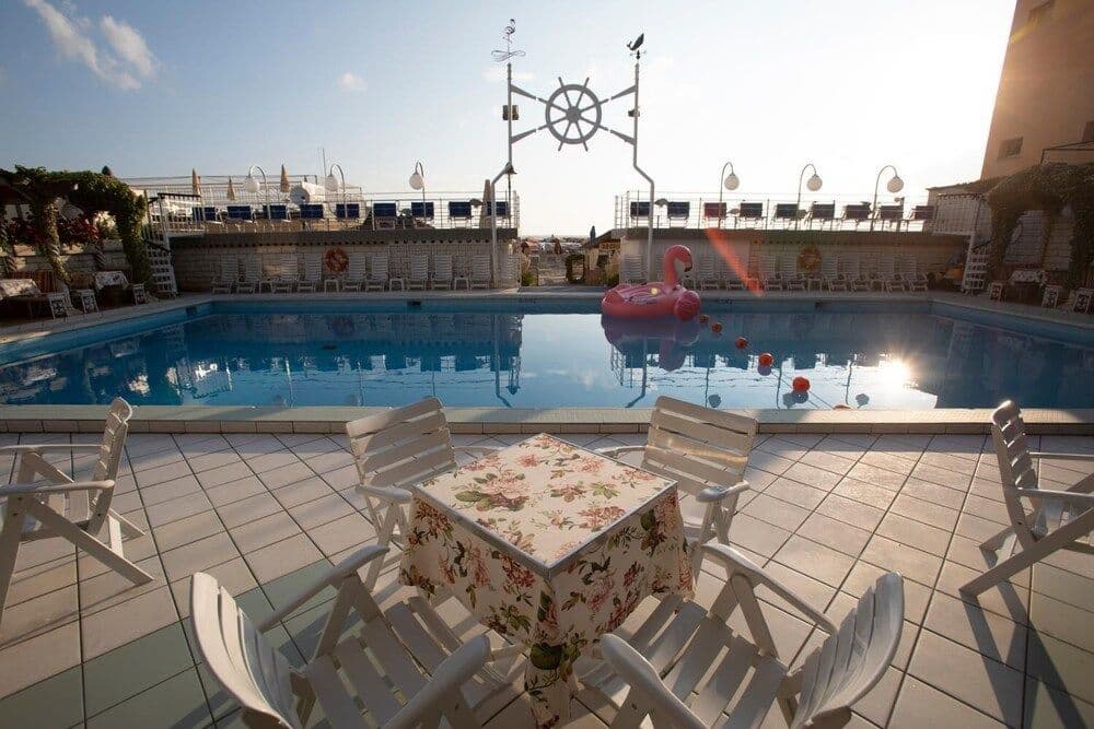 HOTEL FLAMINGO
