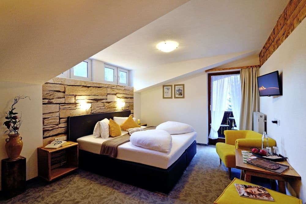 HOTEL FORTUNA