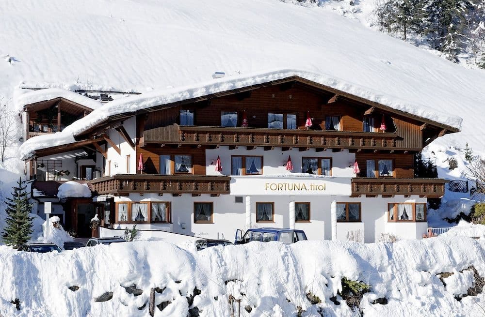 HOTEL FORTUNA