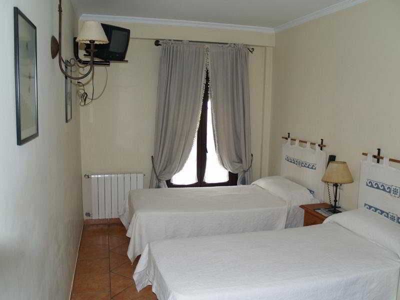 HOTEL MORALES