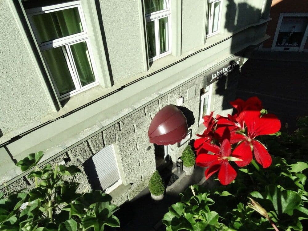 CITY HOSTEL