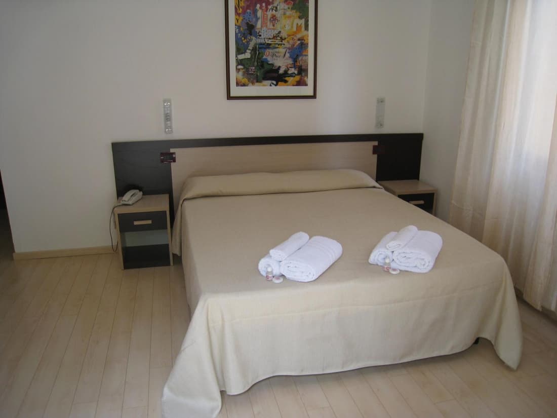 Hotel Canasta