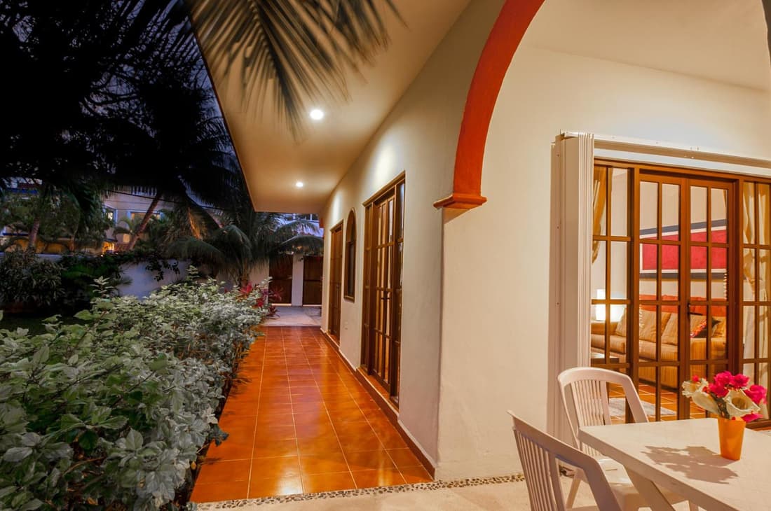 Casa Anita - Relaxing Home Steps from the Puerto Morelos Beach
