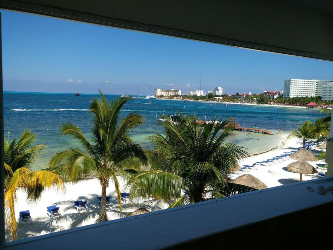 Bella Beach Condo Cancun