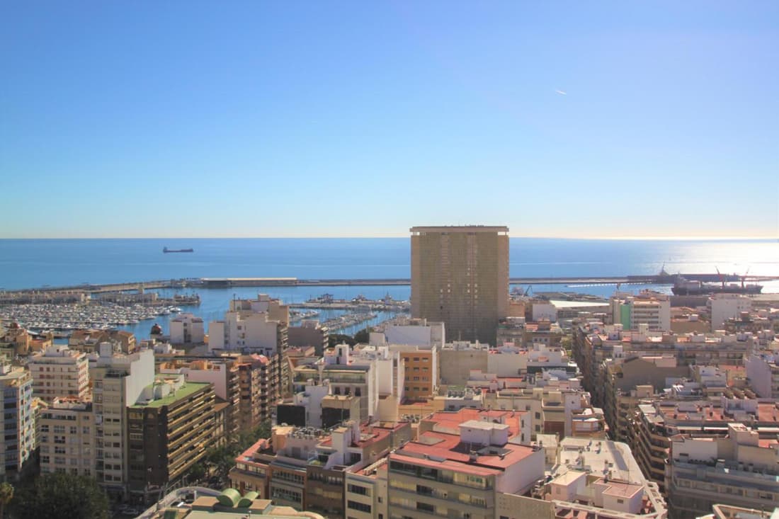 CasaTuris Estudio con vistas que enamoran en Centro de Alicante A119