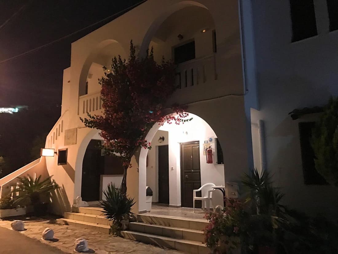 Oliaria Apartments