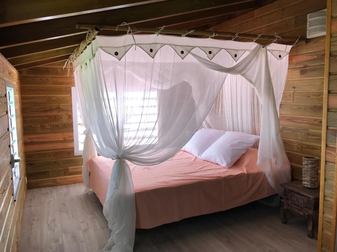Villa neuve de standing en bois avec piscine