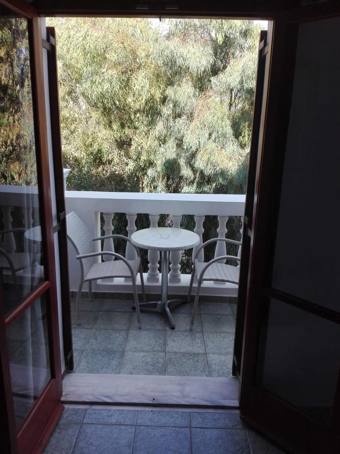 Finikas Santorini