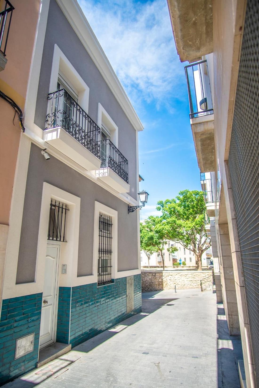 Casa Toledo & El Pont Alicante Apartments