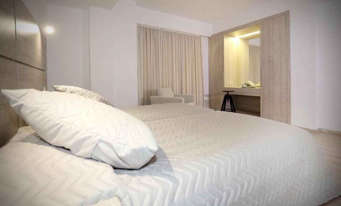 Pier Beach Hotel Apartments