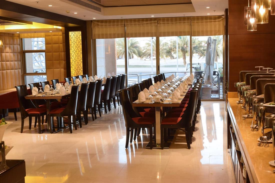 Best Plus Aurora Hotel