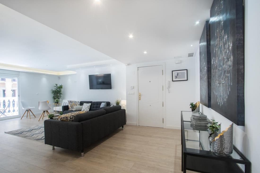 Stylish *NEW* Apartment in Alicante w/ 4 bedrooms