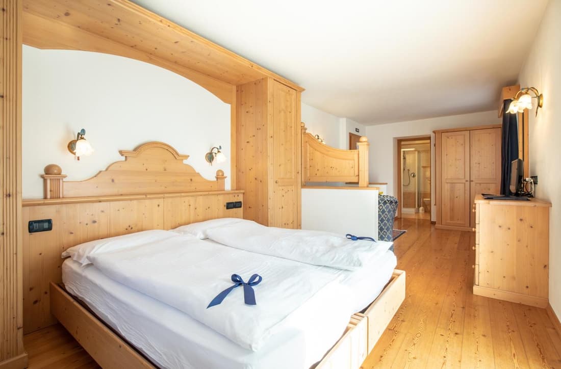 Hotel Siror