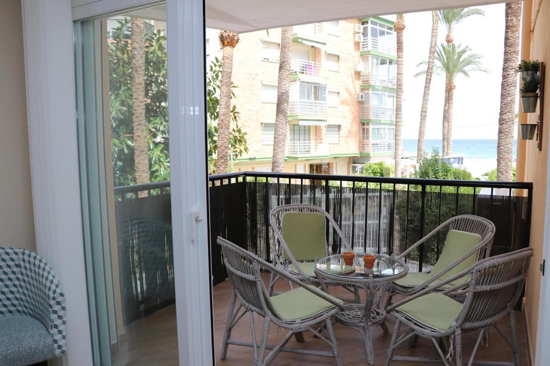 Archanda, apartamento en 1ª línea de playa