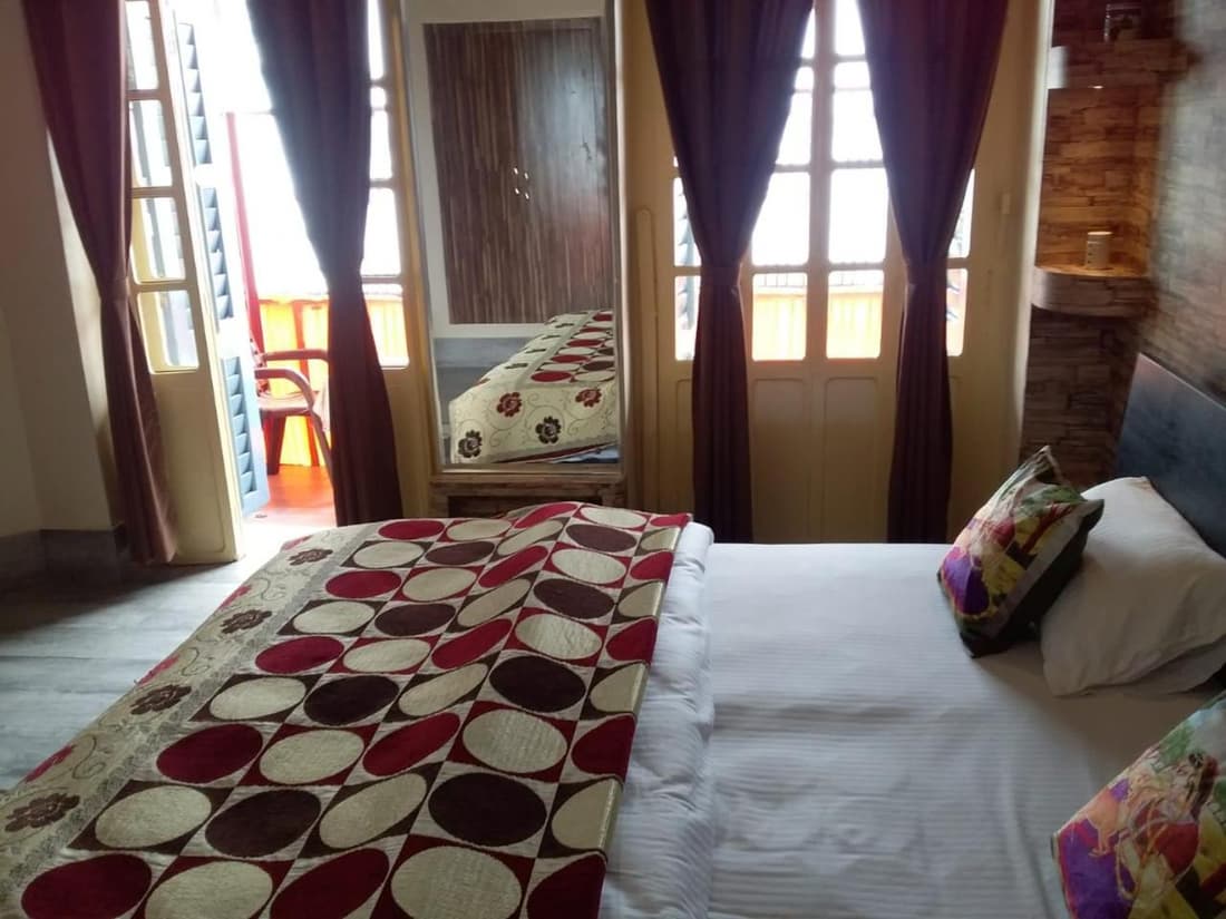 Shiva Ganges View Guest House