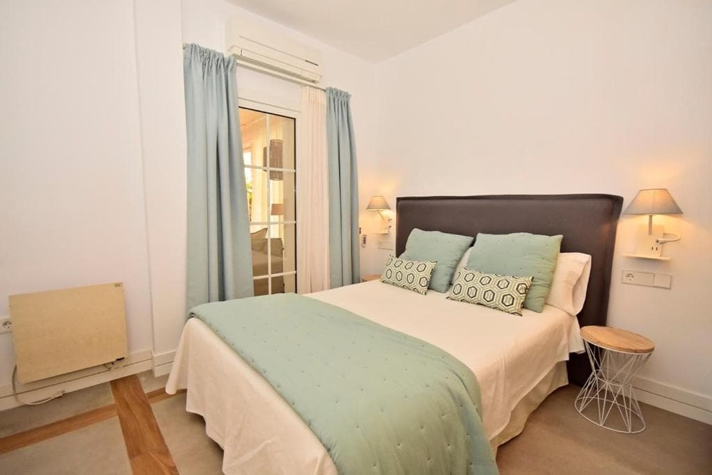 70sqm private terrace in front of the sea & 107sqm brand new apartment