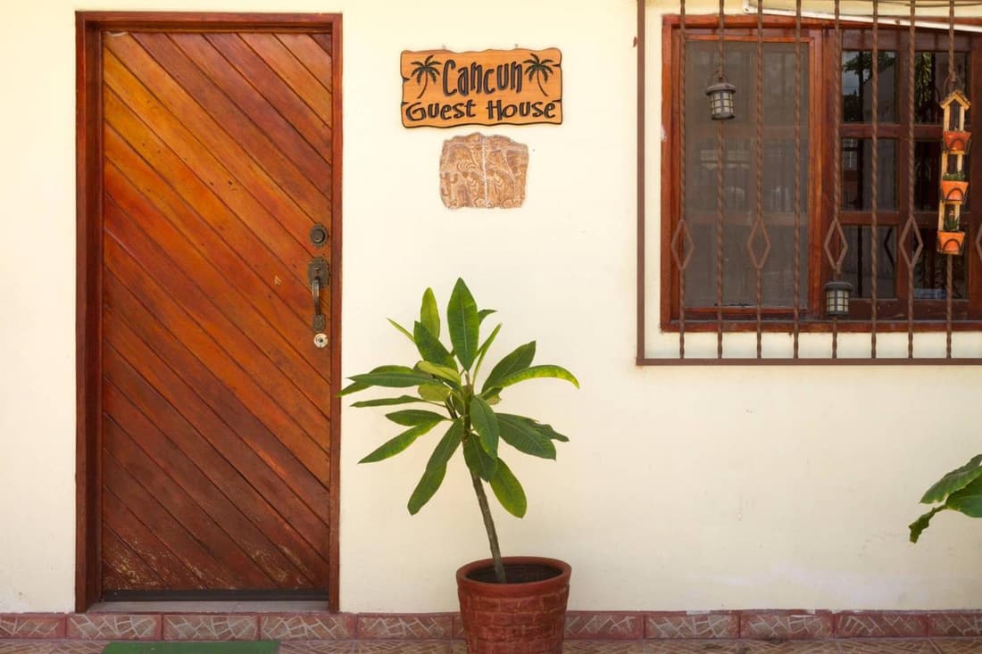 Cancun Guest House 3 near Ado bus terminal and 25 min from-to airport by shuttle
