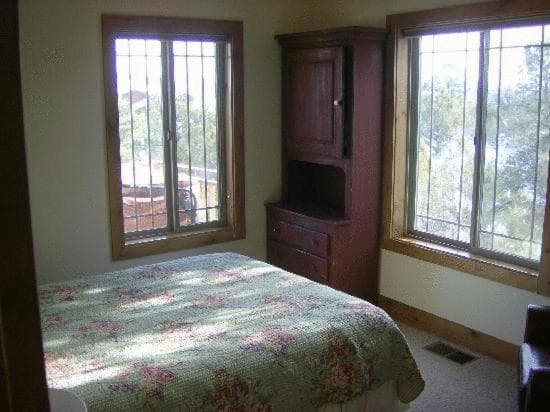 Stone Canyon Inn